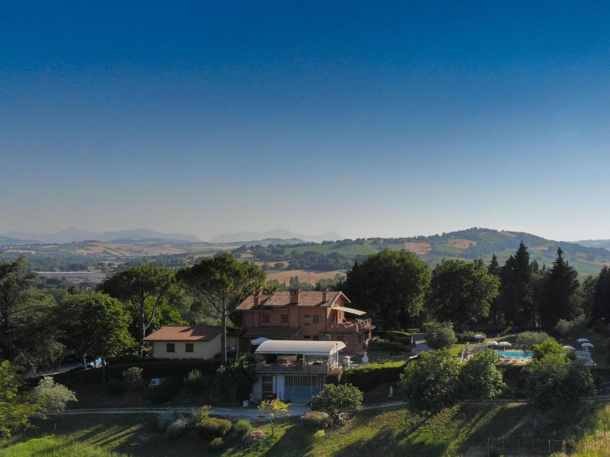 Agriturismo Villa Beatrice Mondavio Екстериор снимка